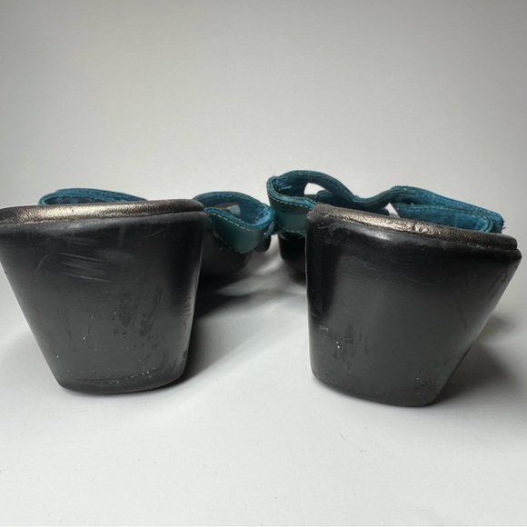 Clarks Bendable Women Sandals Wedge Slip On Floral Strappy Leather 9.5 Teal Blue - Picture 13 of 13